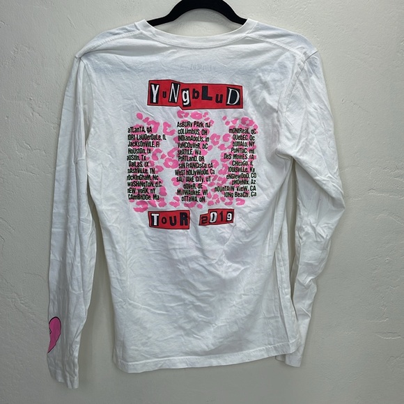 Yungblud Unisex Long Sleeve T-Shirt Tour limited edition hand signed Sz S - Picture 5 of 11